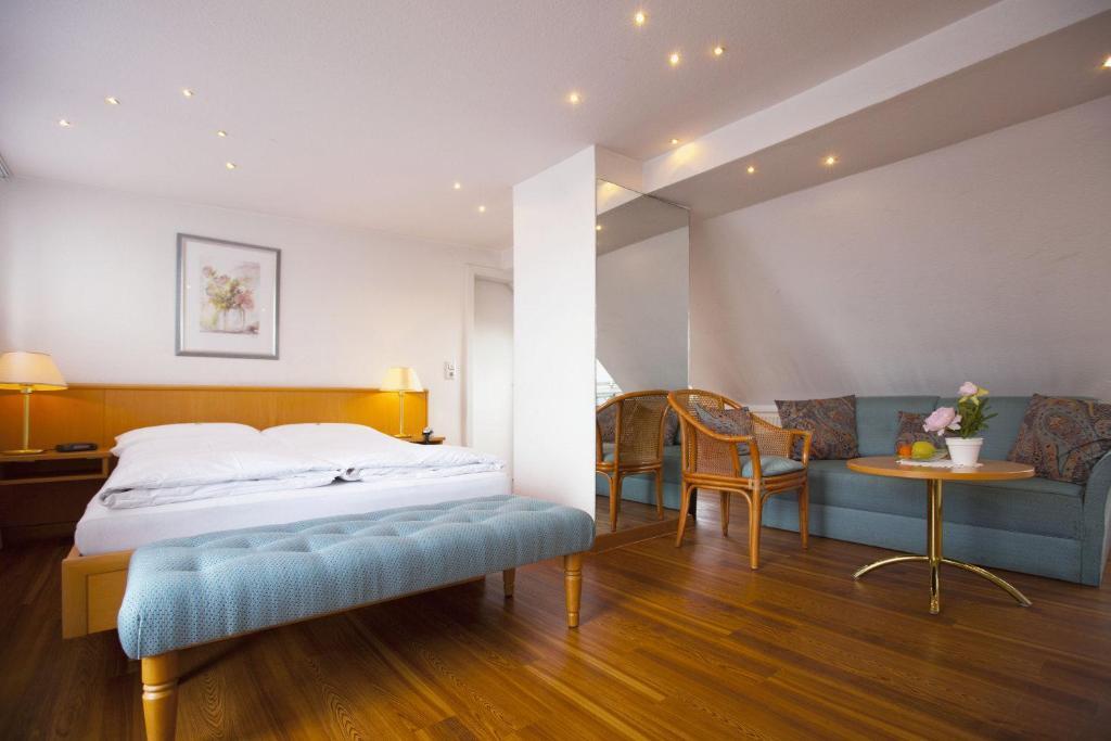 Hotel Kurpfalzstuben Mannheim Room photo